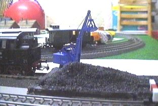 Jetzt ist das Kohlelager fertig.